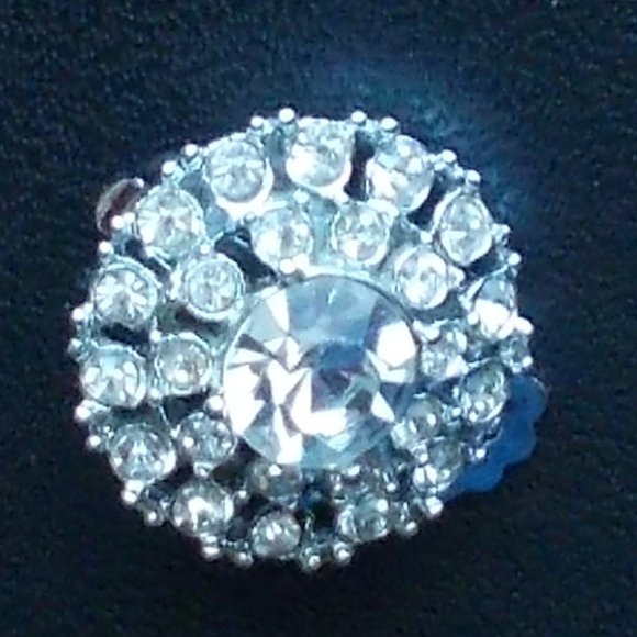 Vintage PAT PEND Rhinestone Earrings Clip On’s - Picture 3 of 8